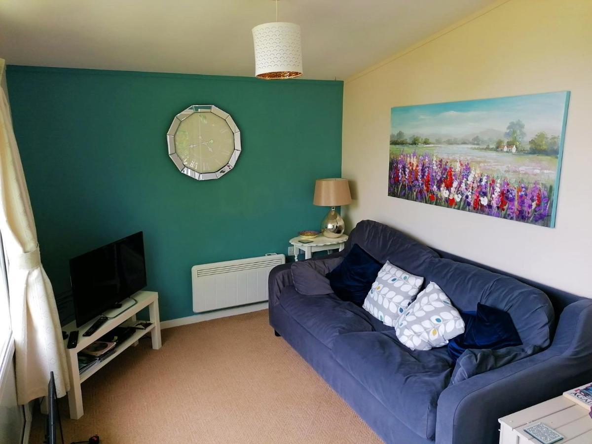 Corner Cwtch Villa Llanstephan  Exterior photo